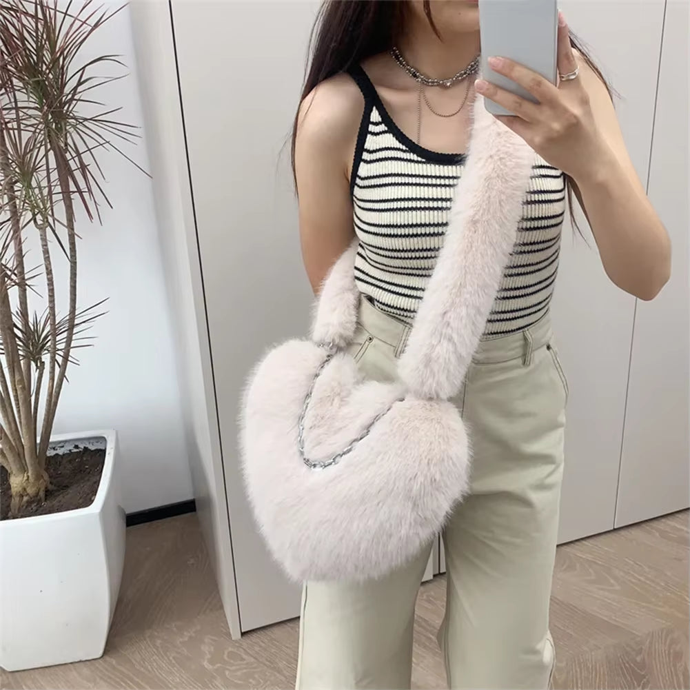 Women'S Faux Fur Shoulder Bag Purse Autumn Winter Fleece Love Bag Heart Shape Y2K Plush Crossbody Bag Chic Handbag Tote Bag 2023